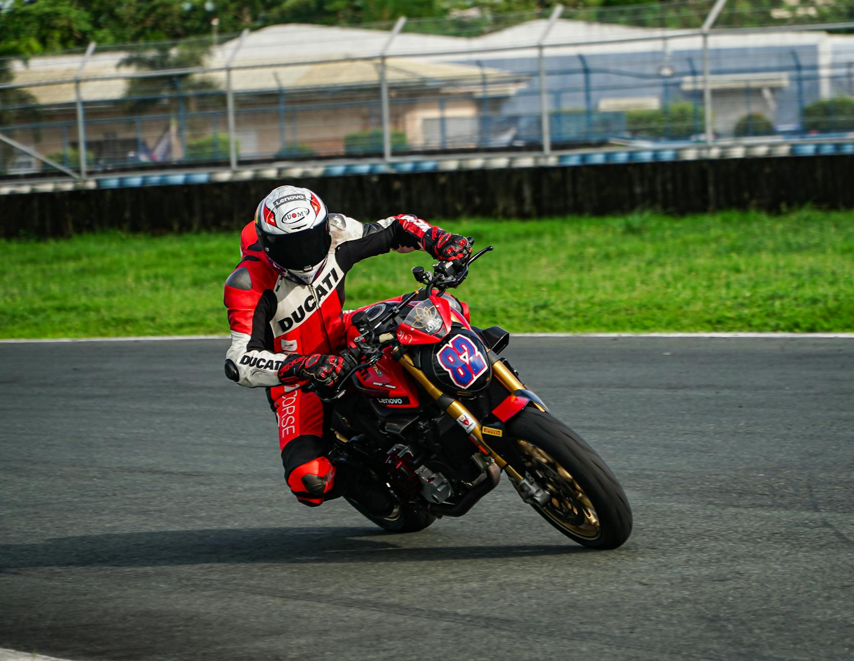 Ducati Hypermotard 950