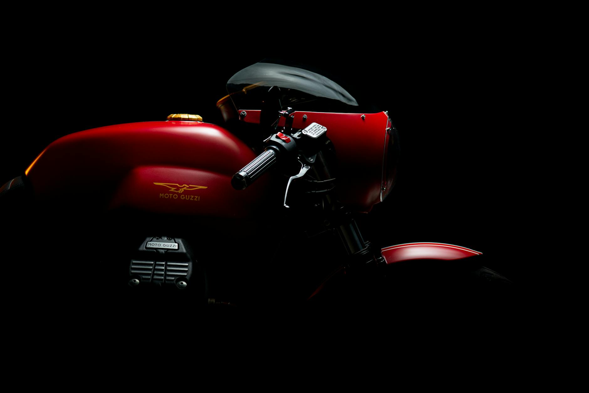 Moto Guzzi V100 Mandello